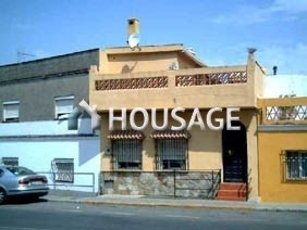 Casa de 3 habitaciones en venta en Cádiz