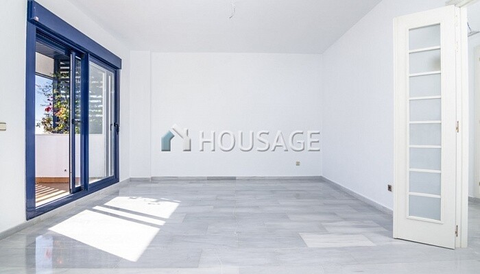 Ático de 2 habitaciones en venta en Estepona, 165 m²