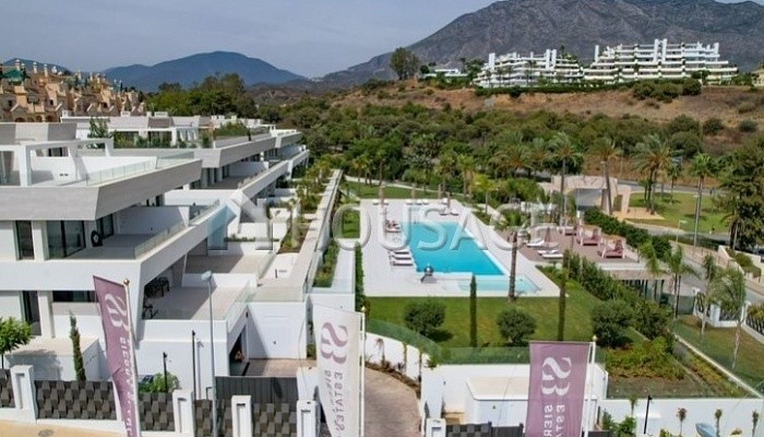 Piso de 5 habitaciones en venta en Marbella