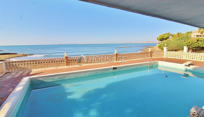 Villa en venta en Alicante, 778 m²