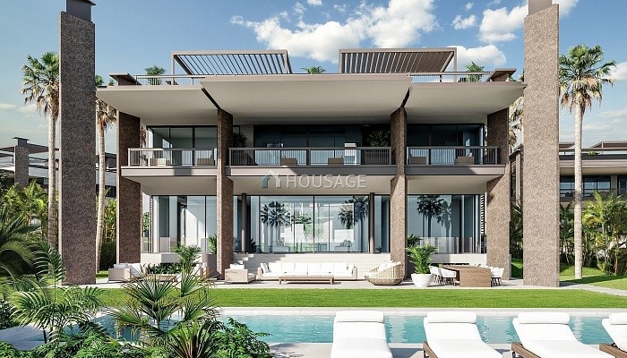 Villa de 6 habitaciones en venta en Marbella, 1071 m²