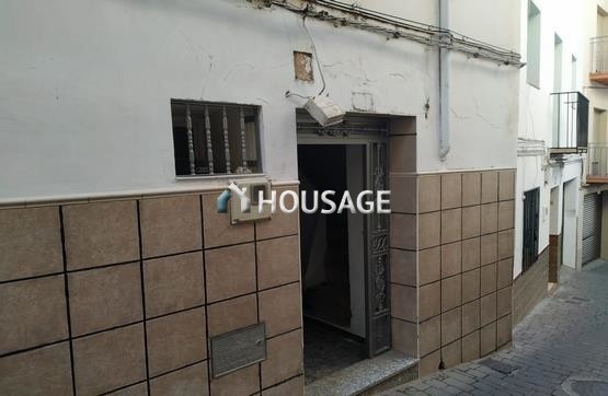 Casa de 4 habitaciones en venta en Jaén