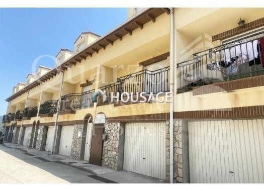 Villa a la venta en la calle Plaza De Los Lanchares Nuevos 14, Sotillo de la Adrada
