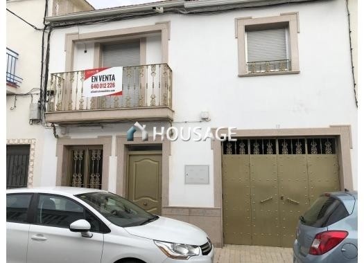 Villa a la venta en la calle Sevilla 46, Marmolejo