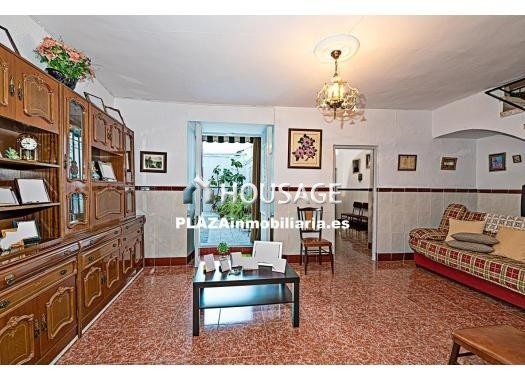 Villa a la venta en la calle Maquedano 3, Lucena