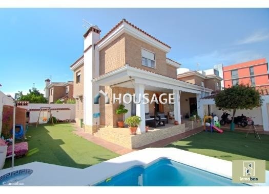 Villa a la venta en la calle Castillo De Hornachos 4, Badajoz