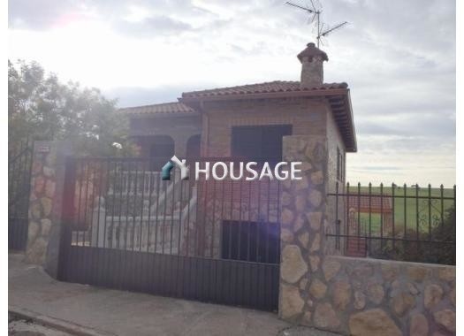 Villa a la venta en la calle Salamanca, El Casar de Escalona