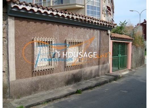 Casa a la venta en la calle Avenida De Santiago 112, Ourense