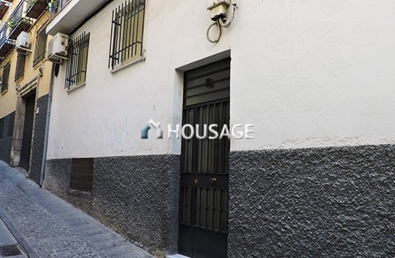 Piso de 2 habitaciones en venta en Jaén, 71 m²