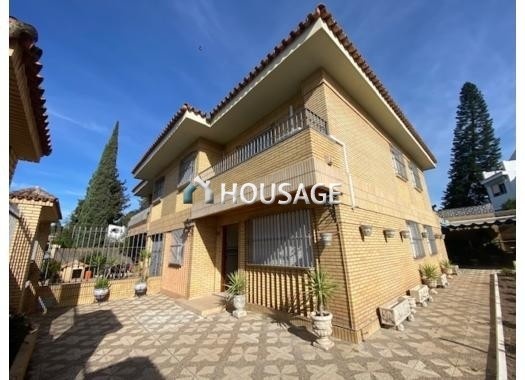 Villa a la venta en la calle Jaén 17, Tomares