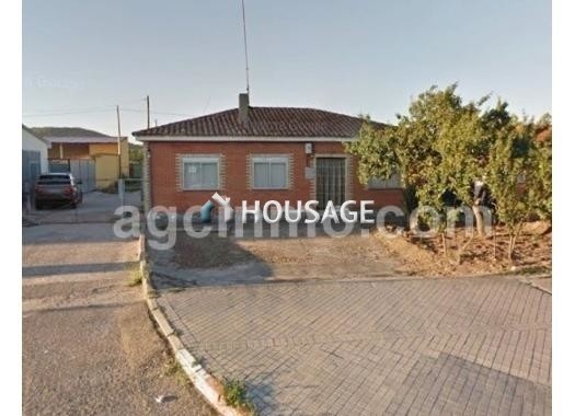Villa a la venta en la calle Avenida De Soria 25, Sardón de Duero