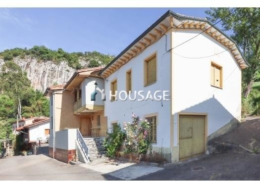 Casa a la venta en la calle Lugar Manzaneda 30, Oviedo