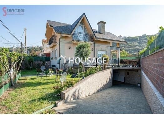 Villa a la venta en la calle Torrelavega 12, Suances