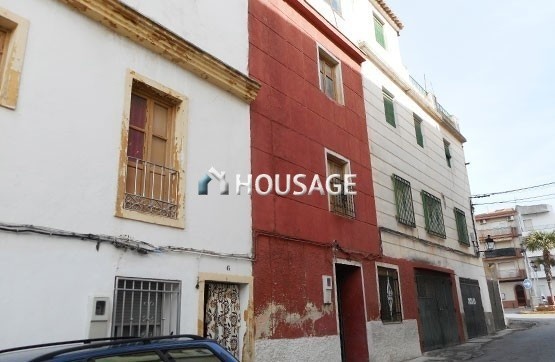 Casa de 3 habitaciones en venta en Granada, 42 m²