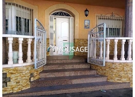 Villa a la venta en la calle Trasera Real 53, Holguera