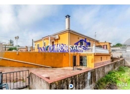 Villa a la venta en la calle Cuevas Bajas 58b, Almodóvar del Río