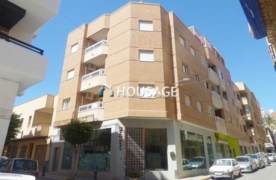 Piso de 2 habitaciones en venta en Almería capital, 91 m²