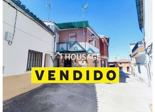 Villa a la venta en la calle De Hernán Cortés 8, La Calzada de Oropesa