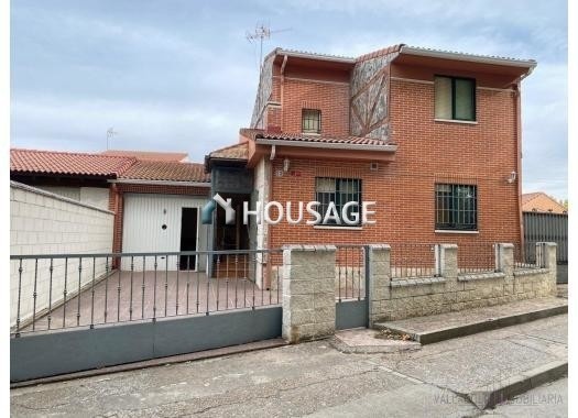 Villa a la venta en la calle Concha Gay 19, Serrada