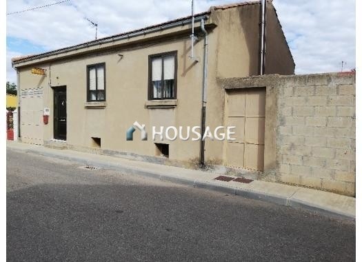 Casa a la venta en la calle Carretera De Alija Del Infantado 29, La Bañeza