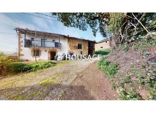 Villa a la venta en la calle Barrio Barcena 7, Santiurde de Toranzo