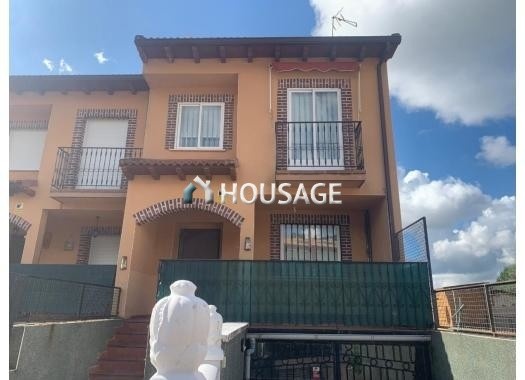 Villa a la venta en la calle Carretera Alcorcón-Plasencia 23, Santa María del Tiétar