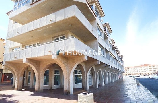 Piso de 4 habitaciones en venta en Almería capital