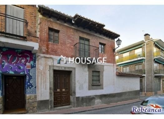Casa a la venta en la calle Adolfo Suárez 18, Cebreros