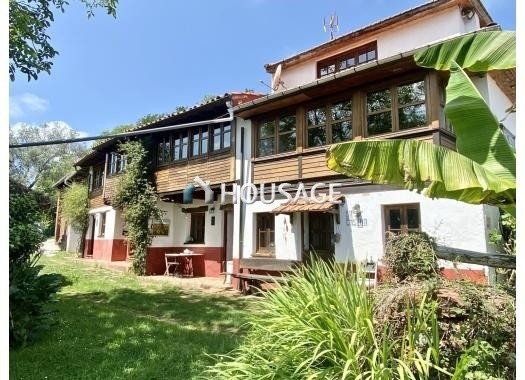 Casa a la venta en la calle La Manzana 62, Villaviciosa
