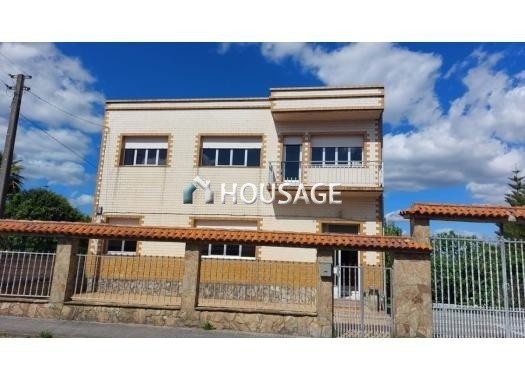Casa a la venta en la calle Avenida De Barraña 198, Boiro
