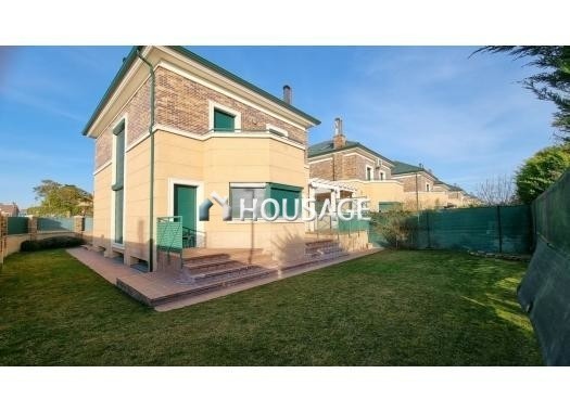 Villa a la venta en la calle Del Rododendro 72, Valladolid