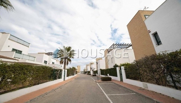 Adosado de 3 habitaciones en venta en Alicante, 103 m²