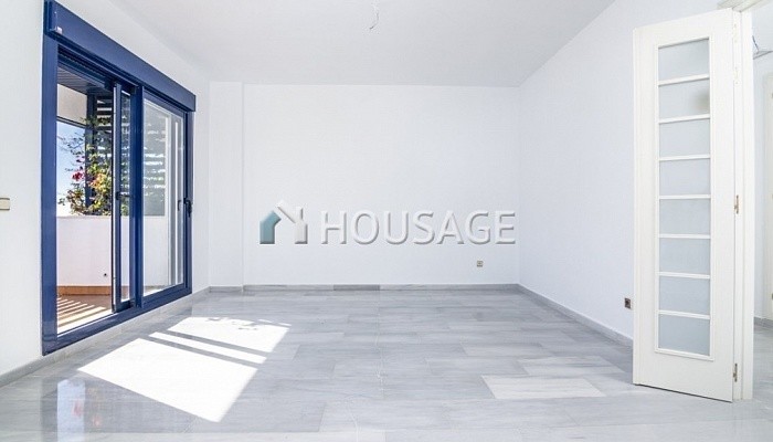 Ático de 2 habitaciones en venta en Estepona, 165 m²