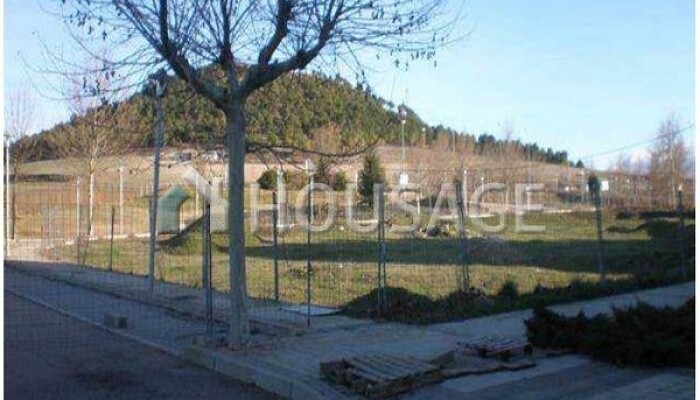 883m2 urban Land Residential for 120.120€ located in sector 4. parcela street (Cistérniga)