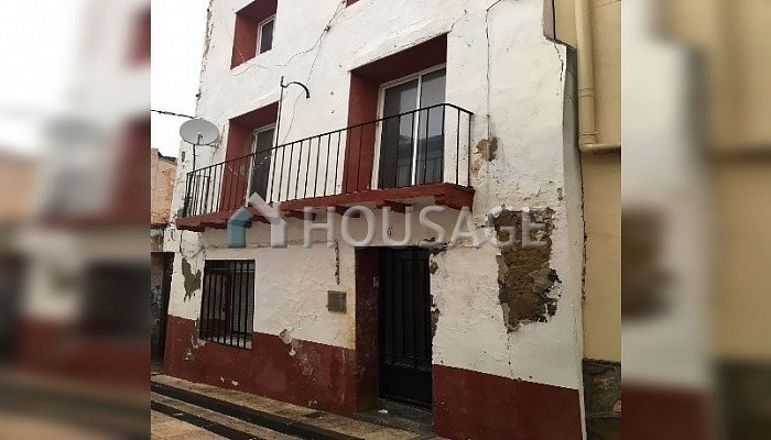 Piso de 1 habitacion en venta en Teruel, 105 m²