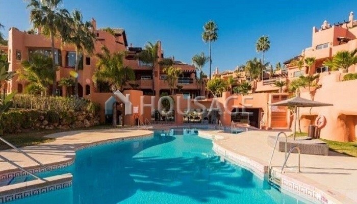 Ático de 3 habitaciones en venta en Marbella, 446 m²
