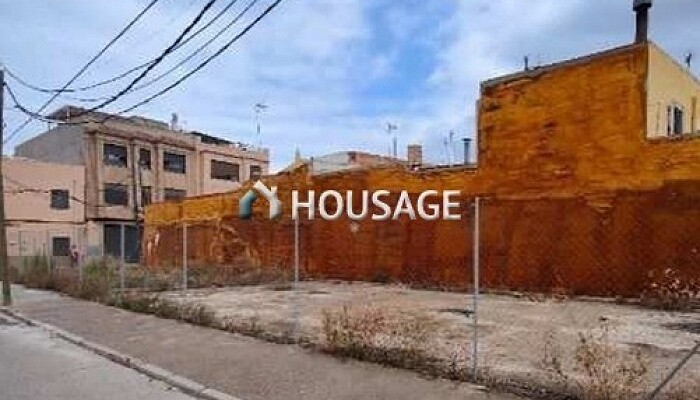 Urban Land Residential for sale located in morella street (Almazora/Almassora) for 11.000€ with 82m2
