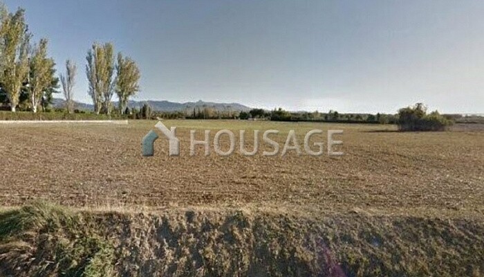 99m2-urban Land Residential for sale for 303.000€ located in de huesca o miquera (distrito benaries) street (Huesca)