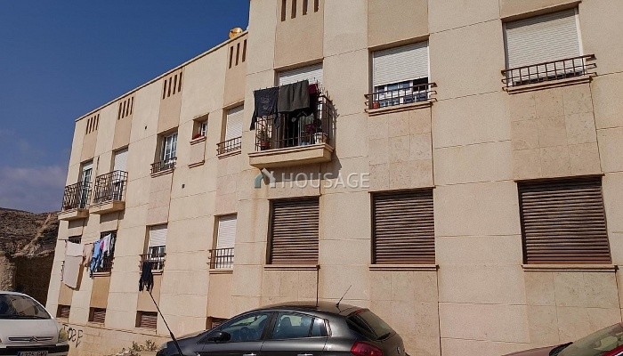 Piso de 3 habitaciones en venta en Almería capital, 90 m²