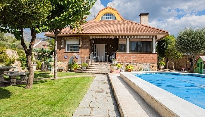 Villa a la venta en la calle Prado Serrano 16p, Cerceda