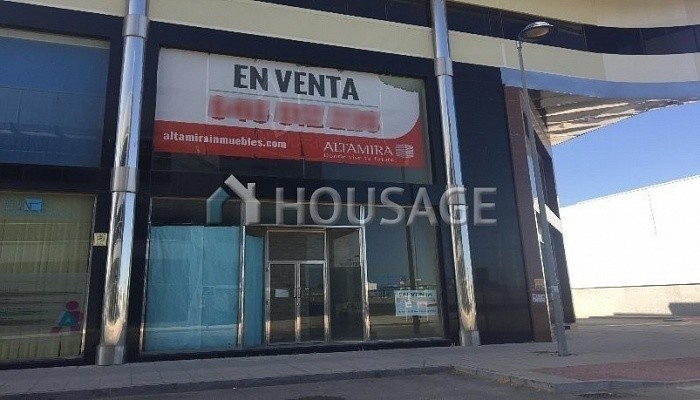 Local en venta en Lucena, 276 m²