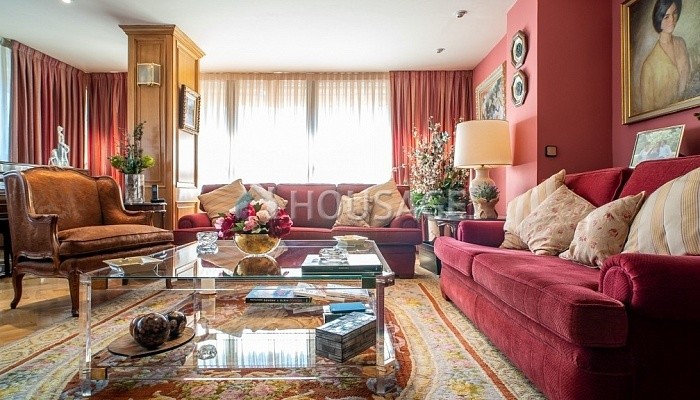 Piso de 4 habitaciones en venta en Madrid, 222 m²