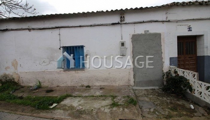 Villa a la venta en la calle AV ALANGE Nº 42, Mérida