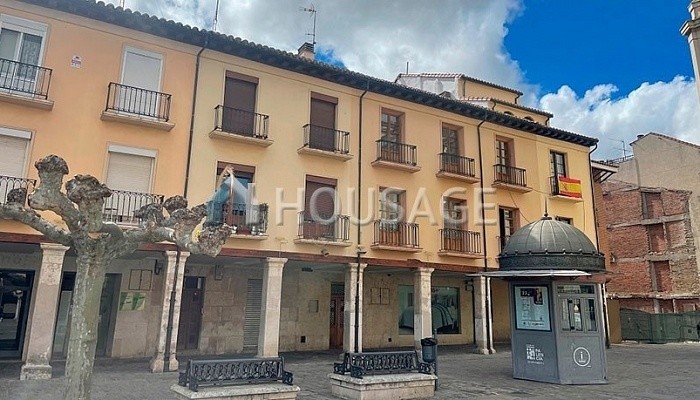 Piso de 4 habitaciones en venta en Palencia