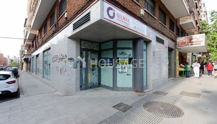Local en venta en Madrid, 313 m²