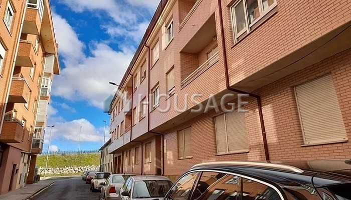 Piso de 2 habitaciones en venta en León, 61 m²