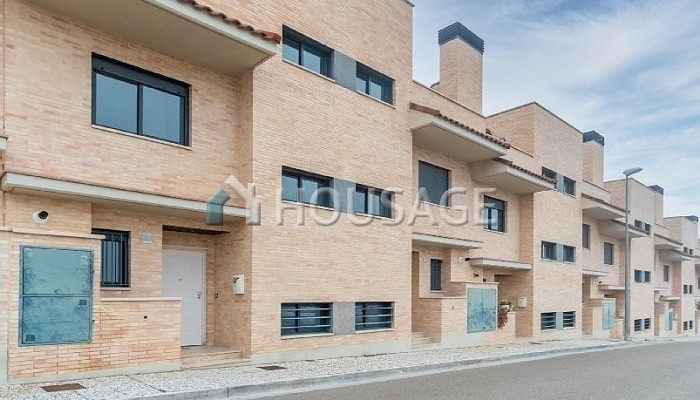 Villa de 3 habitaciones en venta en Zaragoza, 175 m²