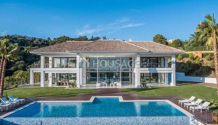 Villa de 8 habitaciones en venta en Marbella, 2000 m²