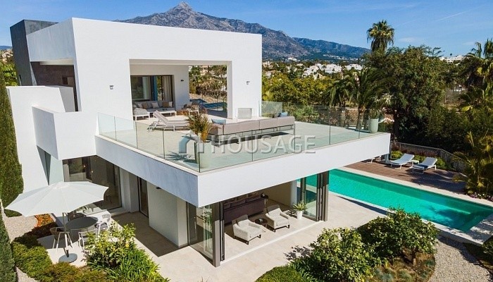 Villa a la venta en la calle Av. Generalife, 25, Marbella