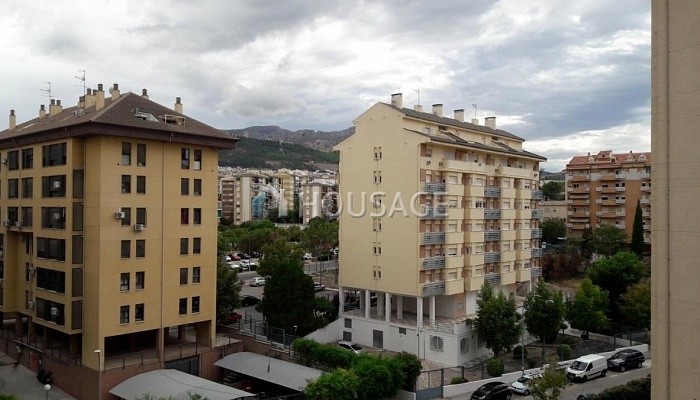 Piso de 4 habitaciones en venta en Jaén
